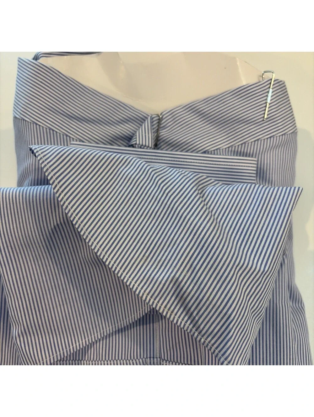 Banana Republic Mens XL Classic Fit Non Iron Shirt Blue Pinstripes Long Sleeve